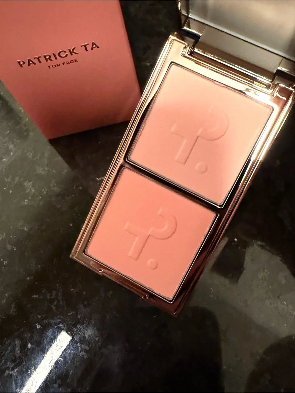 Patrick Ta Beauty Transition Blurring Blush Duo - Shade: Shy at First (New)